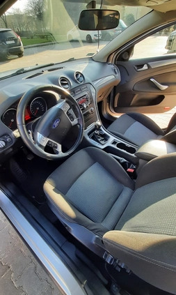 Ford Mondeo cena 17300 przebieg: 349000, rok produkcji 2012 z Częstochowa małe 137